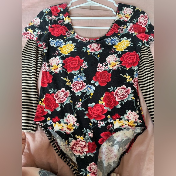 Forever 21 Tops - Forever 21 bodysuit